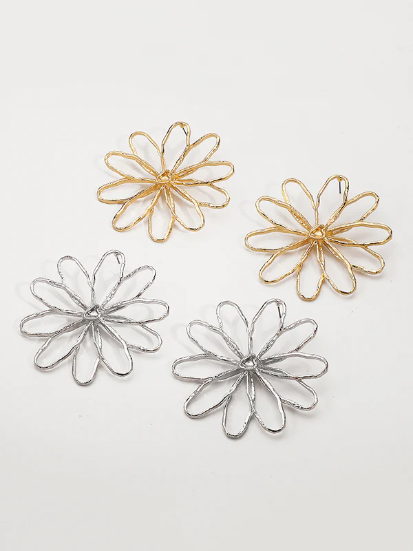 Flower Shape Drop Earrings - Image 5